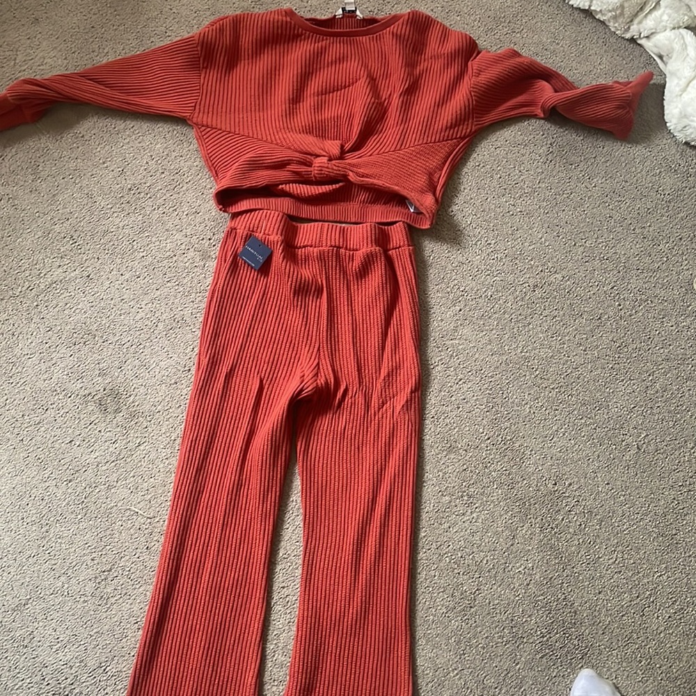 Habitual kids orange set size 10 never has been used and still has tag on.